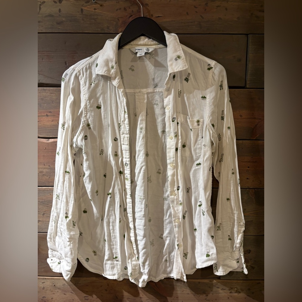 Old Navy plant shirt